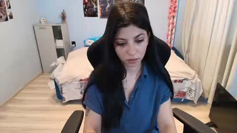 raven_haired_goddess online show from 06/21/26, 09:23