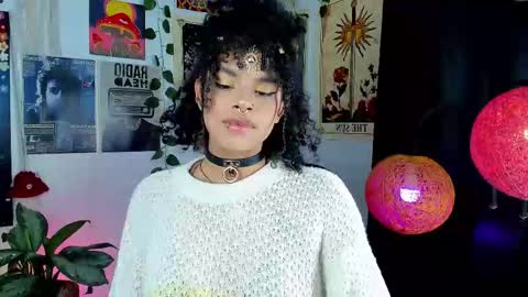 Snapshot of raven_luv chatting on 11/29/25, 11:41 raven online show from 11/29/25, 11:41