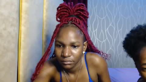 Snapshot of raven_luxe chatting on 05/18/26, 07:20 Raven online show from 05/18/26, 07:20