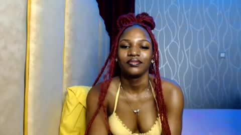 Snapshot of raven_luxe chatting on 05/26/26, 07:43 Raven online show from 05/26/26, 07:43