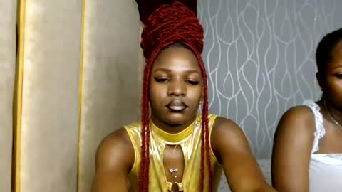 Snapshot of raven_luxe chatting on 06/12/26, 07:35 Raven online show from 06/12/26, 07:35