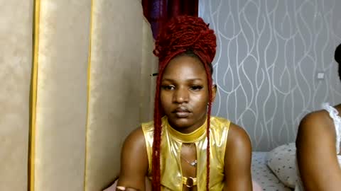 Snapshot of raven_luxe chatting on 06/13/26, 07:39 Raven online show from 06/13/26, 07:39