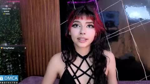 raven_rox_ online show from 05/04/26, 07:21