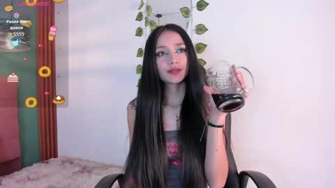 raven_smith_ online show from 05/15/26, 07:04