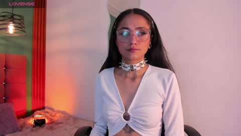 raven_smith_ online show from 06/25/26, 12:43