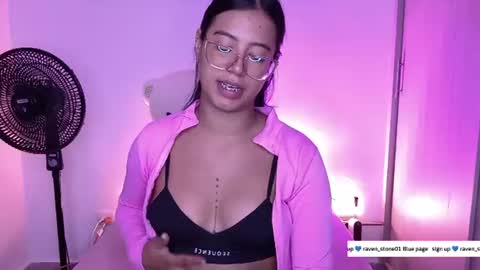 Snapshot of raven_stonee01 chatting on 07/07/26, 12:35 RAVEN online show from 07/07/26, 12:35