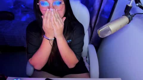 Snapshot of raven_toky0 chatting on 01/25/25, 07:49 Raven online show from 01/25/25, 07:49