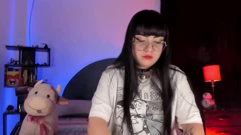 Snapshot of ravendark_666 chatting on 03/01/26, 04:03 Raven online show from 03/01/26, 04:03