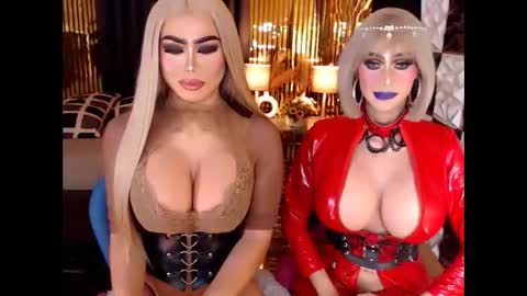 Snapshot of ravenmystiquex chatting on 05/01/26, 07:35 ravenmystiquex online show from 05/01/26, 07:35