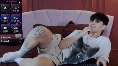 Snapshot of ravenryx chatting on 03/08/26, 06:01 RavenRyx online show from 03/08/26, 06:01