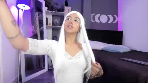 Raven Witch online show from 02/10/25, 09:36