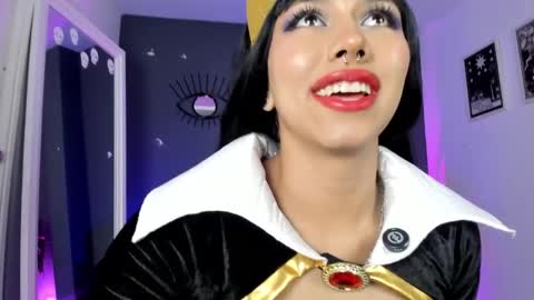 Raven Witch online show from 05/15/26, 07:43
