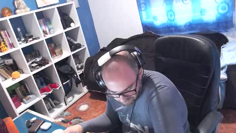 ravingr3d3 online show from 10/31/25, 09:21