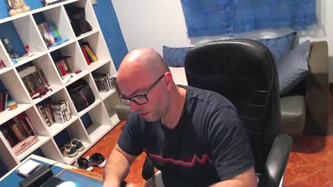 ravingr3d3 online show from 04/26/26, 09:56