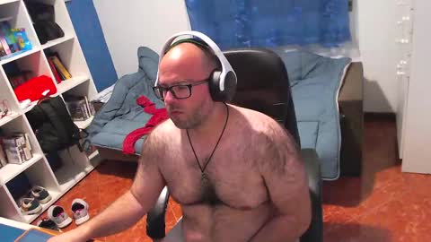 ravingr3d3 online show from 05/01/26, 10:58