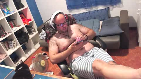 Snapshot of ravingr3d3 chatting on 05/26/26, 11:45 ravingr3d3 online show from 05/26/26, 11:45