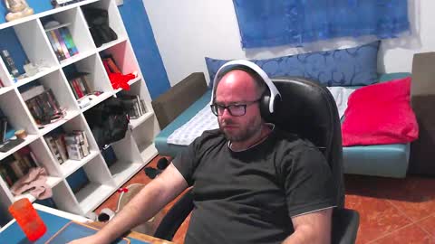 Snapshot of ravingr3d3 chatting on 06/04/26, 09:21 ravingr3d3 online show from 06/04/26, 09:21
