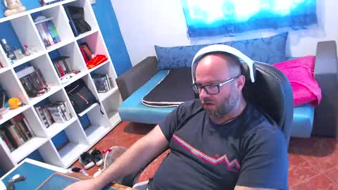 Snapshot of ravingr3d3 chatting on 06/07/26, 01:26 ravingr3d3 online show from 06/07/26, 01:26