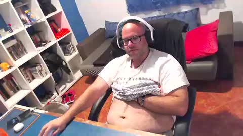 ravingr3d3 online show from 06/18/26, 11:09