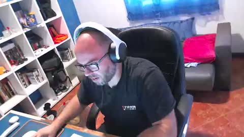 ravingr3d3 online show from 06/26/26, 08:08