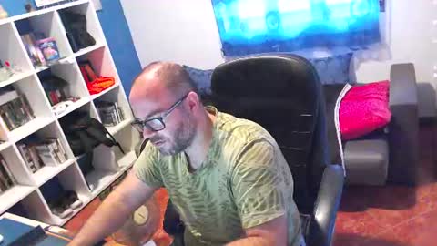 ravingr3d3 online show from 06/30/26, 08:15