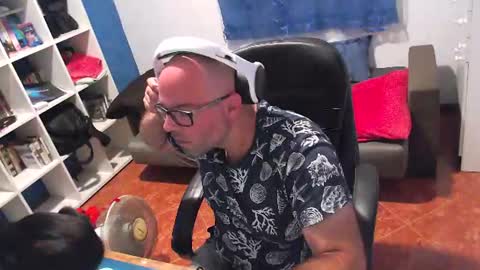 ravingr3d3 online show from 08/02/26, 09:46