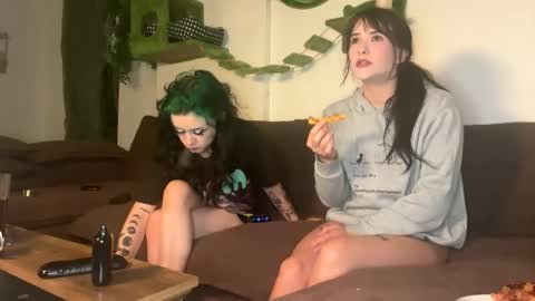 Ravyn and Nyx online show from 05/15/26, 03:35