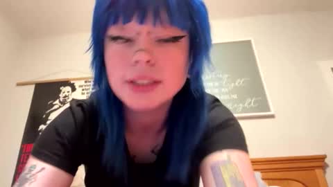 Ravynn 3 online show from 10/31/25, 02:07