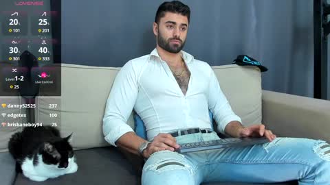 Snapshot of rawadam chatting on 12/02/24, 08:30 Adam online show from 12/02/24, 08:30