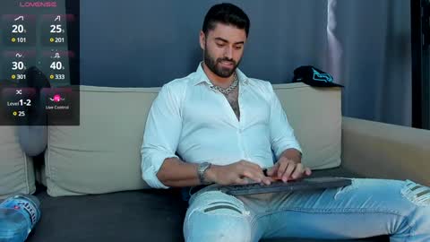 Snapshot of rawadam chatting on 12/04/24, 09:07 Adam online show from 12/04/24, 09:07