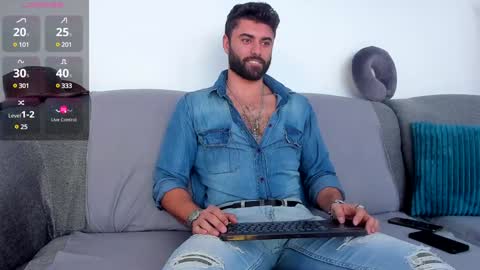 Snapshot of rawadam chatting on 01/26/25, 09:19 Adam online show from 01/26/25, 09:19