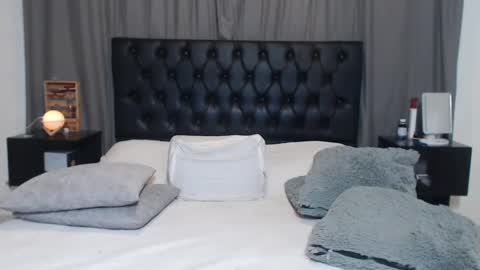 Ray online show from 01/03/25, 02:54