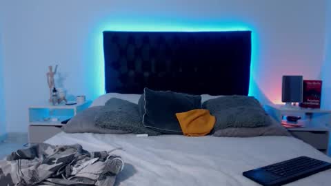 Ray online show from 12/22/25, 12:40