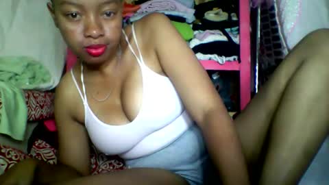 Snapshot of rayana_69 chatting on 05/02/26, 09:25 rayana_69 online show from 05/02/26, 09:25