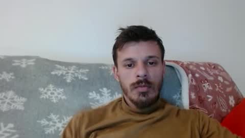 Snapshot of rayann27 chatting on 12/18/25, 10:27 rayan online show from 12/18/25, 10:27