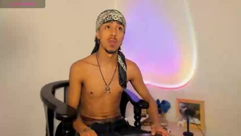 Snapshot of raydevil_ chatting on 02/10/26, 07:29 Rayn online show from 02/10/26, 07:29