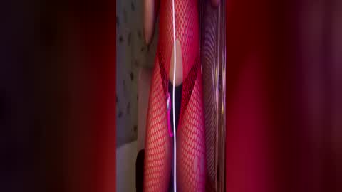 Snapshot of rayemillian chatting on 06/19/26, 11:52 Raye Millian online show from 06/19/26, 11:52