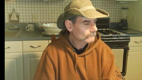 Ray online show from 11/25/25, 06:41