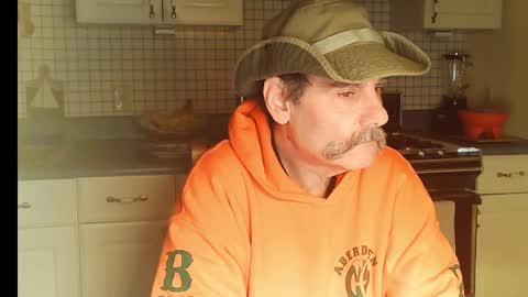 Snapshot of raylene4u2 chatting on 02/05/26, 09:03 Ray online show from 02/05/26, 09:03