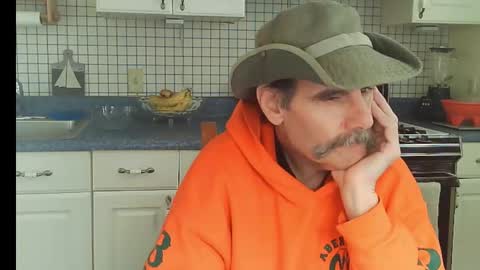 Snapshot of raylene4u2 chatting on 02/08/26, 03:15 Ray online show from 02/08/26, 03:15