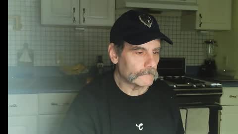 Snapshot of raylene4u2 chatting on 02/11/26, 09:25 Ray online show from 02/11/26, 09:25