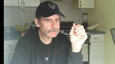 Snapshot of raylene4u2 chatting on 02/15/26, 09:00 Ray online show from 02/15/26, 09:00