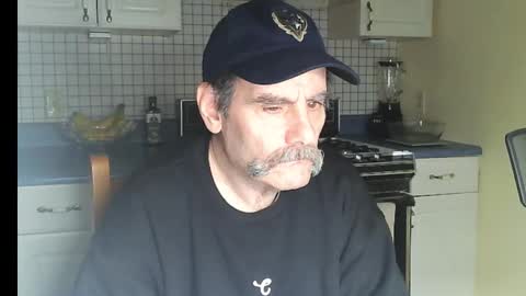 Snapshot of raylene4u2 chatting on 02/16/26, 09:05 Ray online show from 02/16/26, 09:05