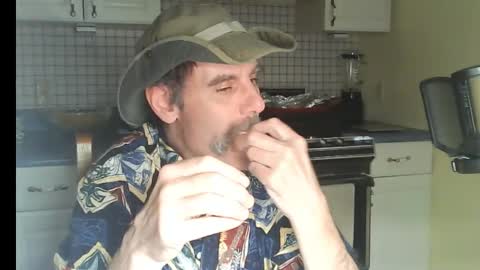 Snapshot of raylene4u2 chatting on 02/26/26, 10:09 Ray online show from 02/26/26, 10:09