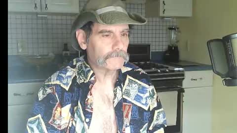 Snapshot of raylene4u2 chatting on 02/28/26, 10:16 Ray online show from 02/28/26, 10:16