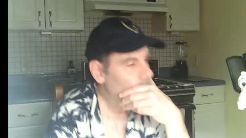 Snapshot of raylene4u2 chatting on 03/10/26, 06:07 Ray online show from 03/10/26, 06:07