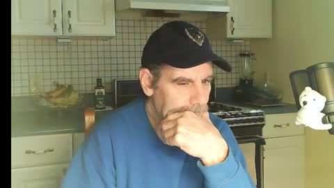 Snapshot of raylene4u2 chatting on 03/26/26, 11:27 Ray online show from 03/26/26, 11:27