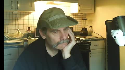 Snapshot of raylene4u2 chatting on 04/22/26, 09:44 Ray online show from 04/22/26, 09:44