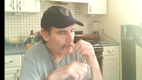 Snapshot of raylene4u2 chatting on 04/23/26, 07:38 Ray online show from 04/23/26, 07:38