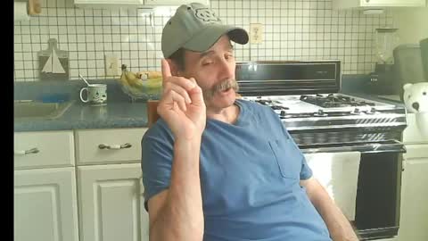 Snapshot of raylene4u2 chatting on 05/16/26, 08:29 Ray online show from 05/16/26, 08:29